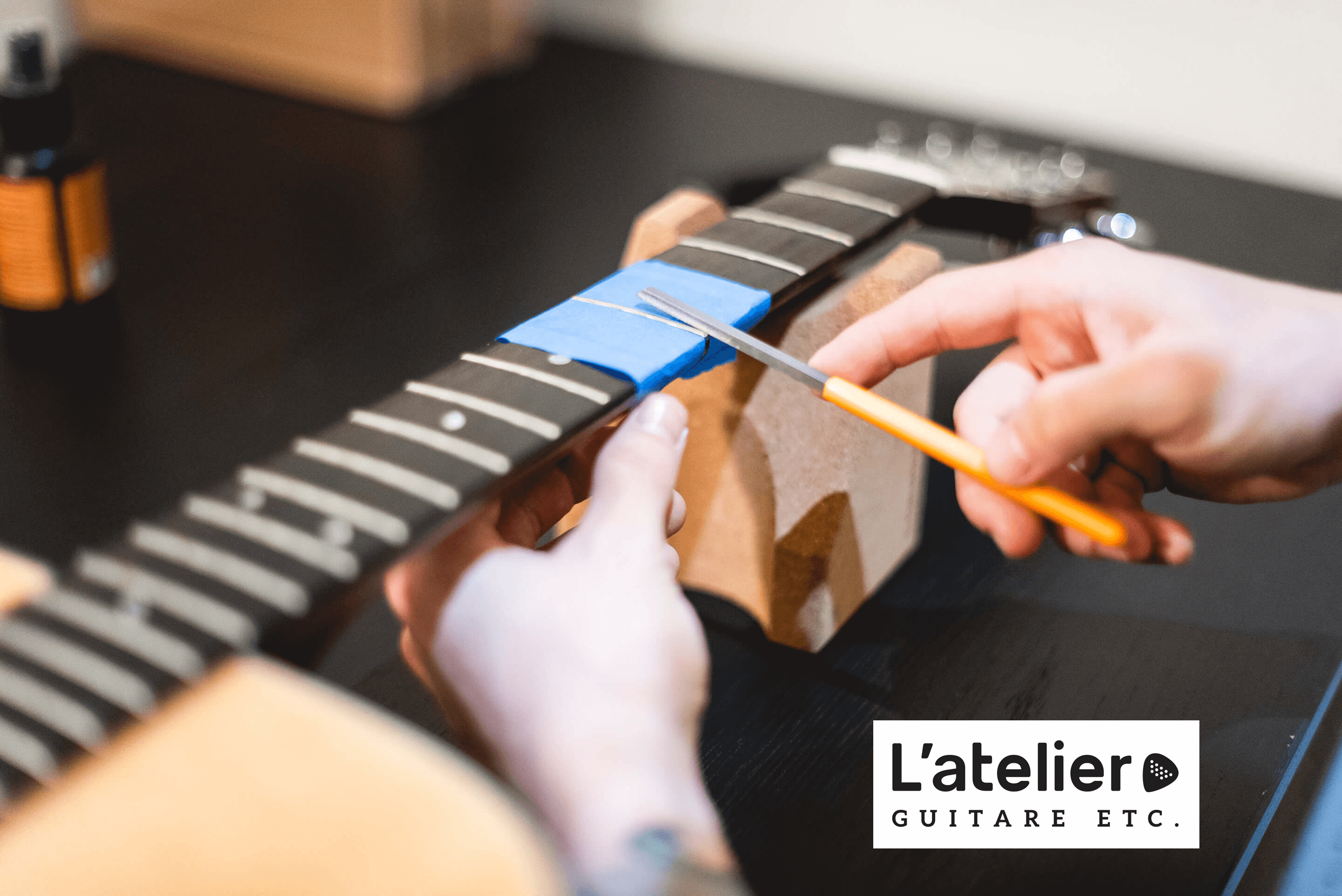 Atelier de réparation de guitare à Laval